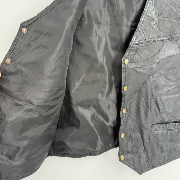 Leather Biker Vest Motorcycle Size XL Black Patchwork Pockets Snap Rebel Ryder - Picture 5 of 7